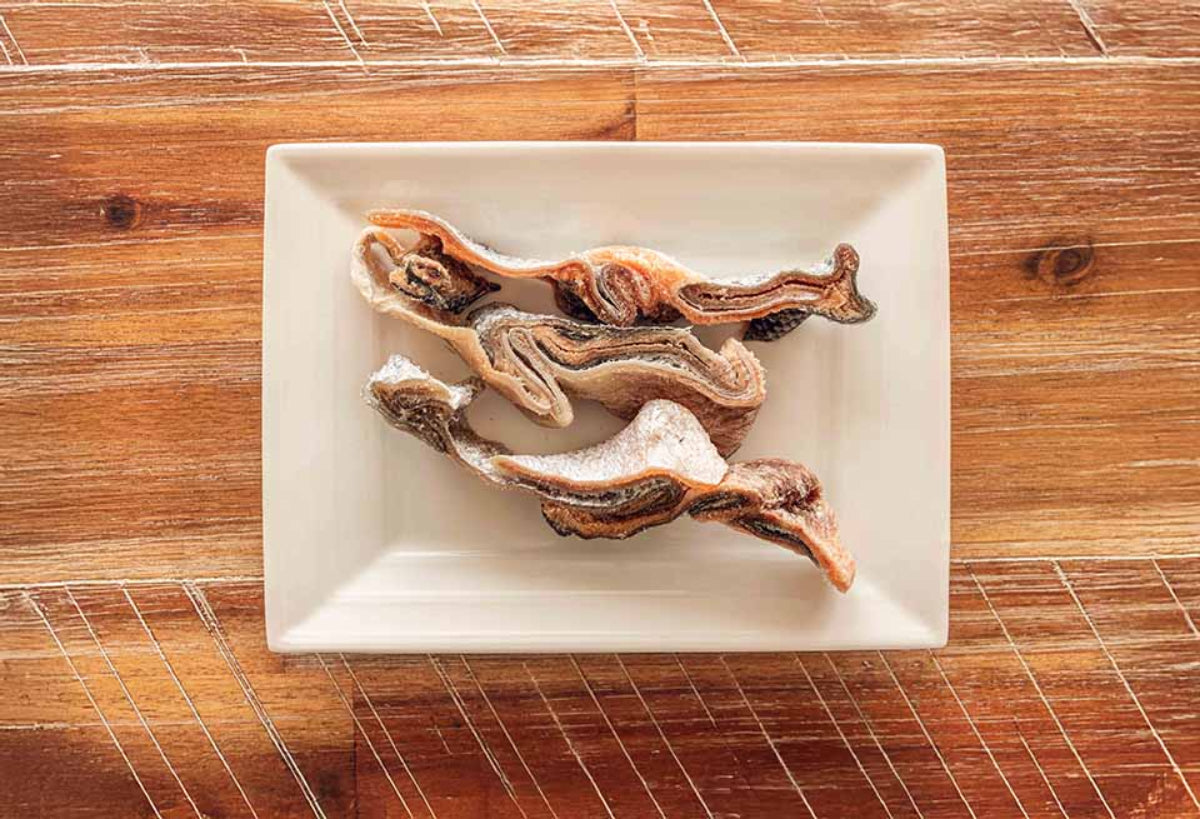 Topflite Hound Salmon Skins on a plate